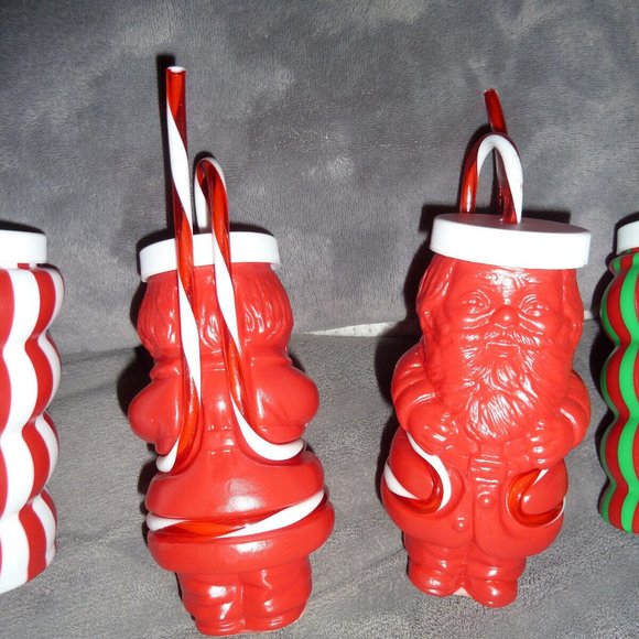 Vintage Christmas Krazy Straw Plastic Cups With Lids/Straws Rare Christmas cups - Picture 4 of 8
